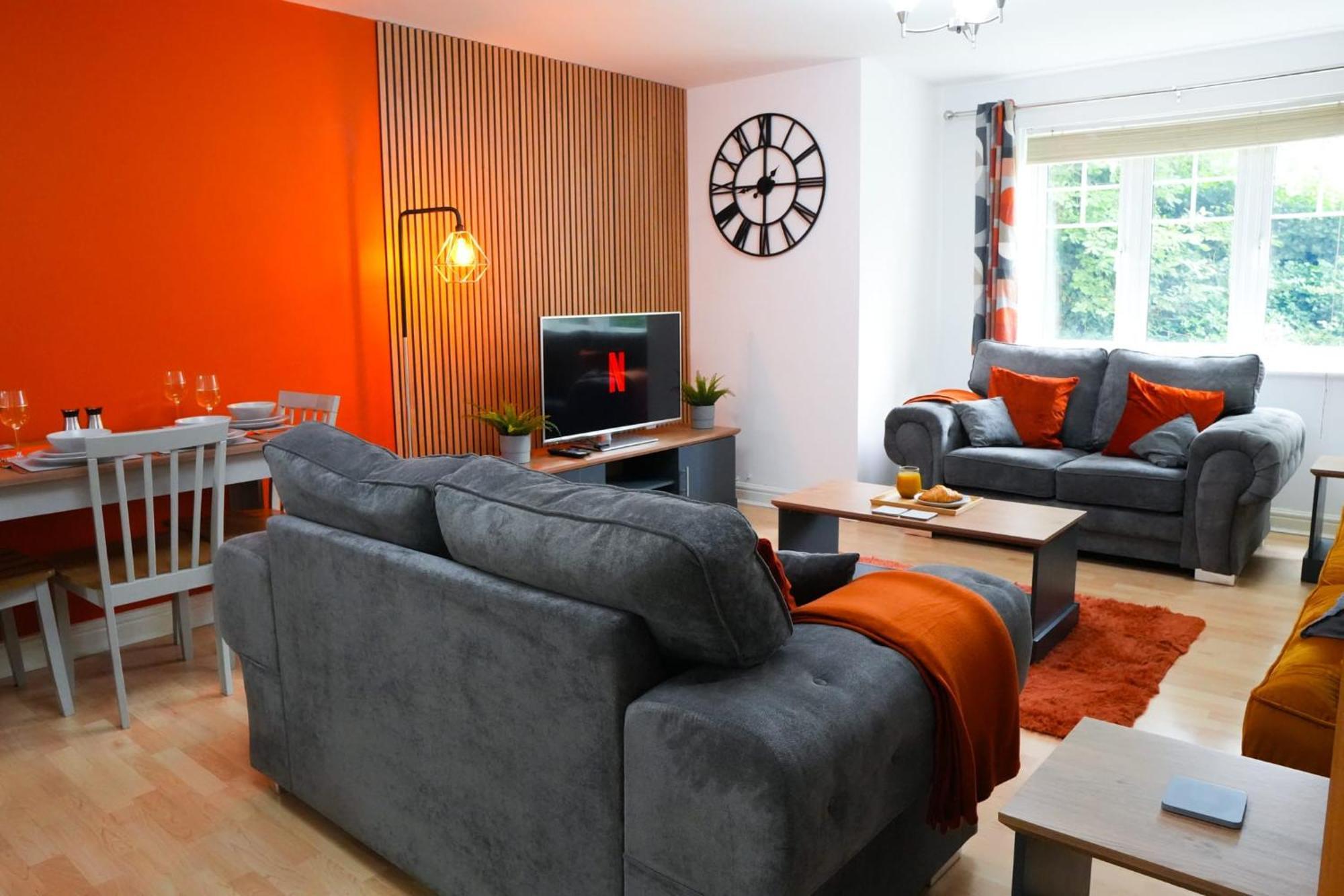 Whole 2-Bed Apartment - Contractors, Professionals, Ulez Free, Free Parking, B'Ham City 10Mins Birmingham Buitenkant foto
